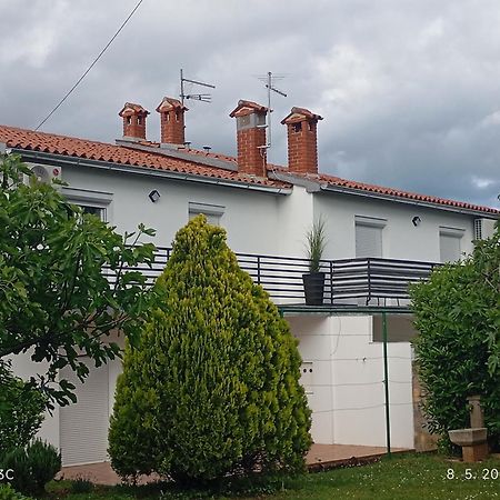 Apartman Jenny-Porec Kosinozici Exterior photo